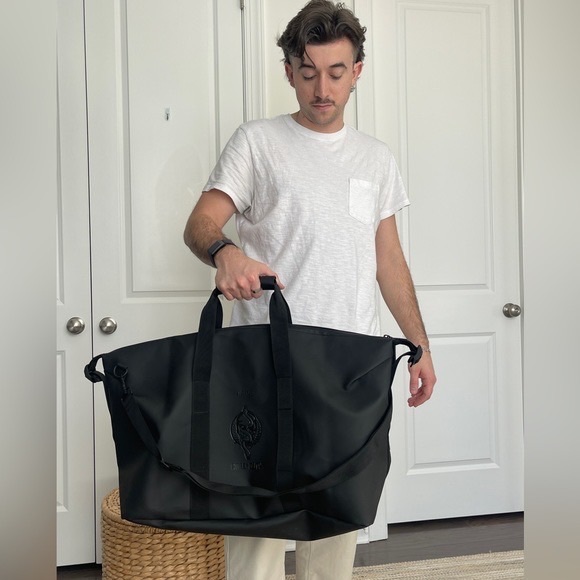 Call of Duty x Rains CoD Next Limited Edition Duffle (2023) - Picture 2 of 3